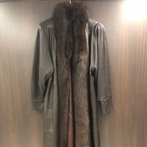Women's Long Coat w/ Real Fox Fur